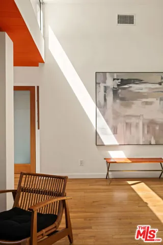 1076 Palms Boulevard, Venice, California 90291