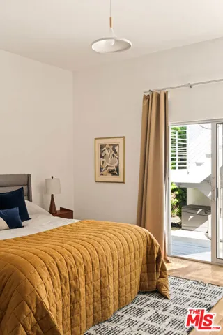 1076 Palms Boulevard, Venice, California 90291