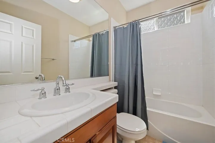 bathroom 4