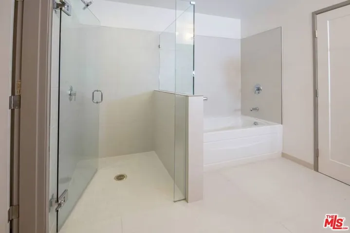 3033 Wilshire Avenue Ph1705, Los Angeles, California 90010