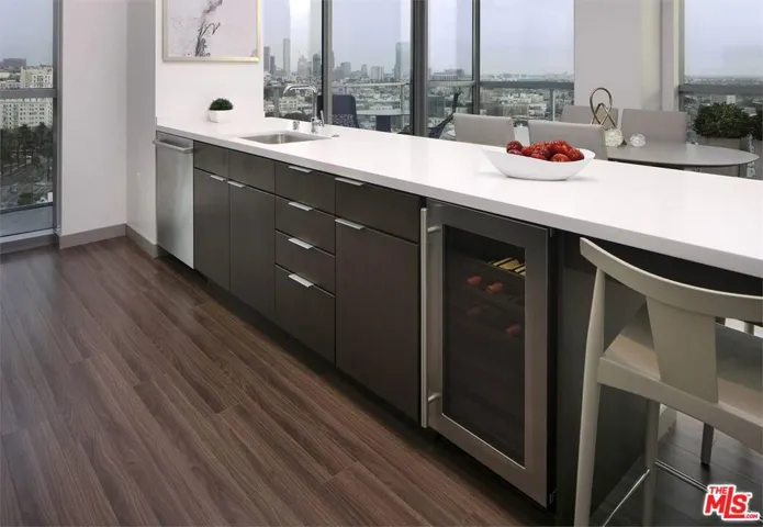 3033 Wilshire Avenue Ph1705, Los Angeles, California 90010