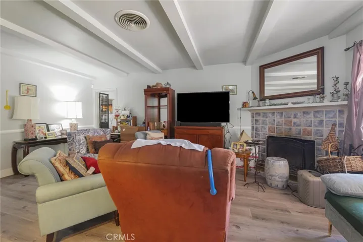 5790 Bucknell Avenue, North Hollywood, California 91607