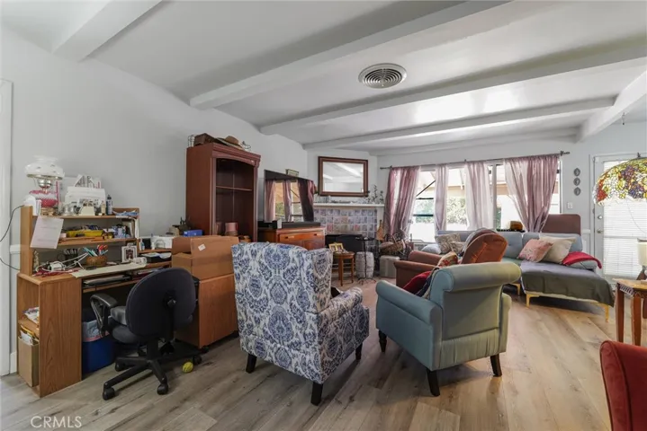 5790 Bucknell Avenue, North Hollywood, California 91607