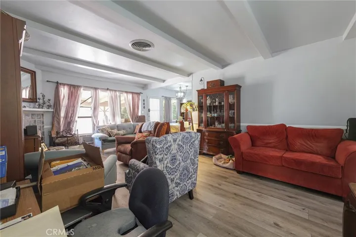 5790 Bucknell Avenue, North Hollywood, California 91607