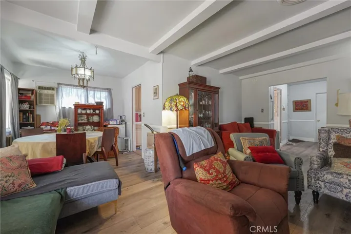 5790 Bucknell Avenue, North Hollywood, California 91607