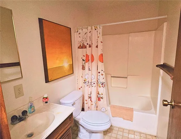 Full Bath to Apartment