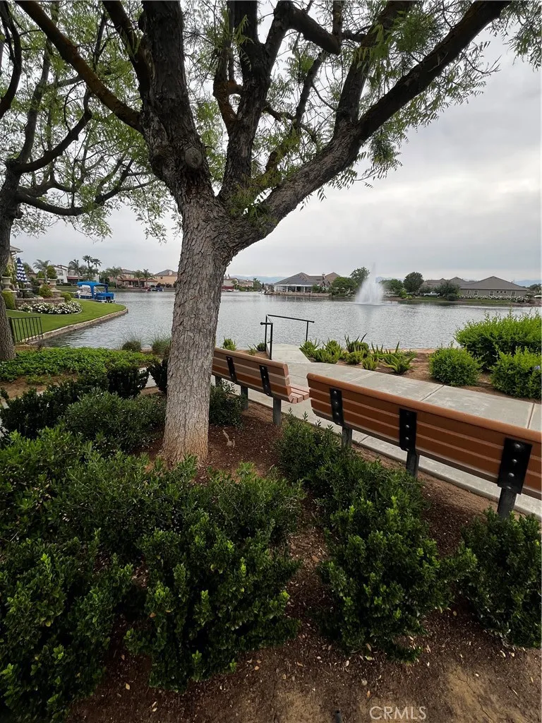 Another neighborhood vista