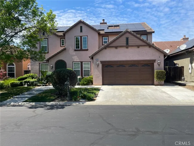 4683 N Arrow Ridge, Clovis, California 93619