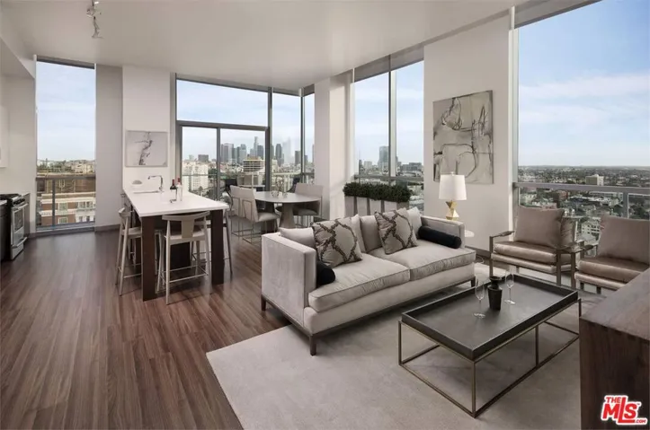 3033 Wilshire Avenue Ph1604, Los Angeles, California 90010