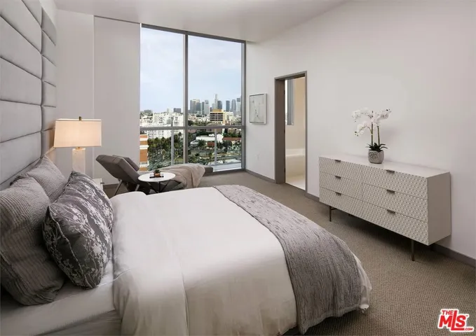 3033 Wilshire Avenue Ph1604, Los Angeles, California 90010