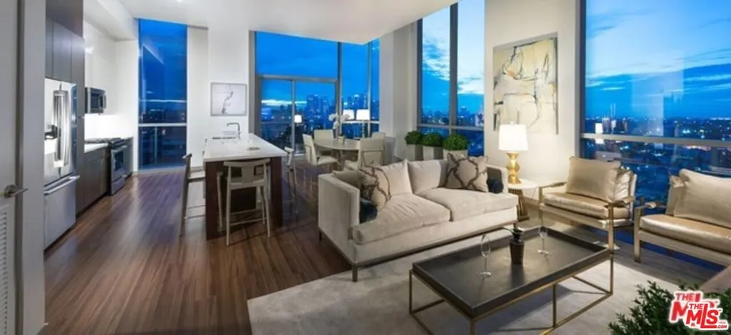 3033 Wilshire Avenue Ph1604, Los Angeles, California 90010