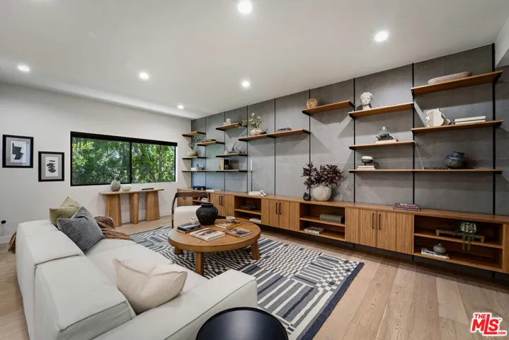 234 S Tower Drive 4, Beverly Hills, California 90211