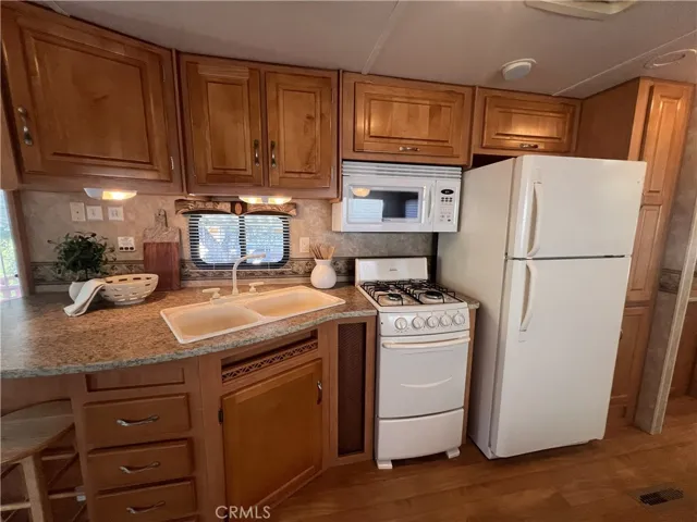 2296 Big Bear Lane, Paso Robles, California 93446