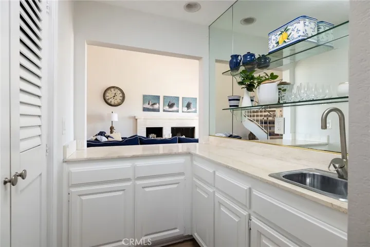 27 Los Monteros Drive, Dana Point, California 92629