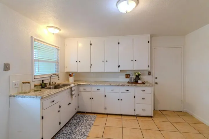 111 Mayfair Drive, Salinas, California 93905