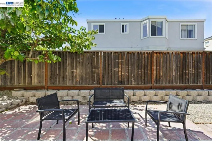 112 Ridgepoint Ct, Hercules, California 94547