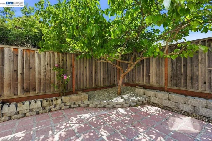 112 Ridgepoint Ct, Hercules, California 94547
