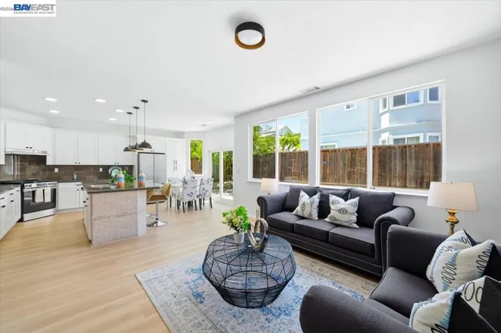 112 Ridgepoint Ct, Hercules, California 94547