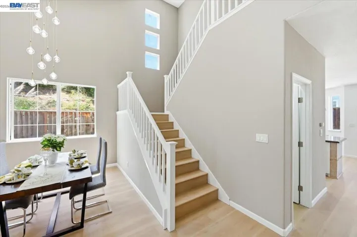 112 Ridgepoint Ct, Hercules, California 94547