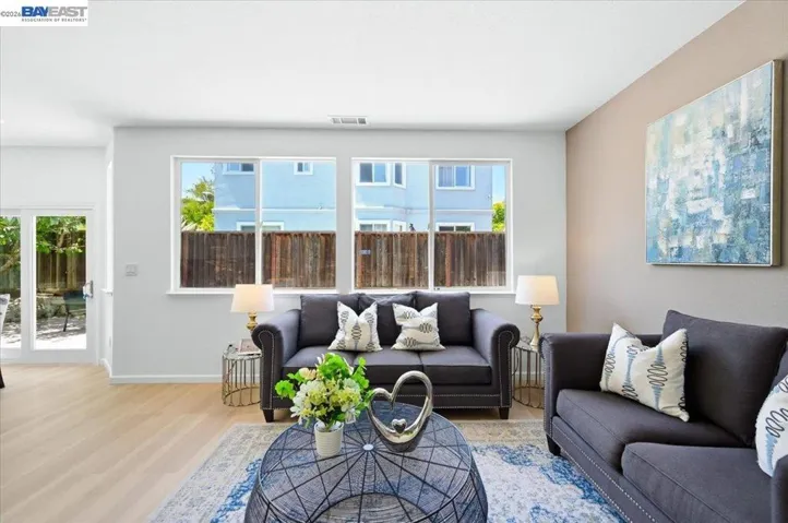 112 Ridgepoint Ct, Hercules, California 94547