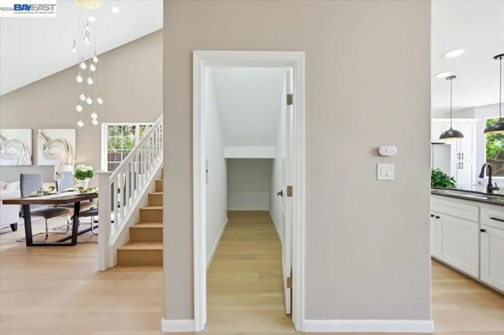 112 Ridgepoint Ct, Hercules, California 94547