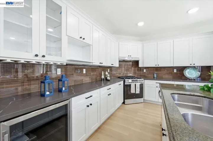 112 Ridgepoint Ct, Hercules, California 94547