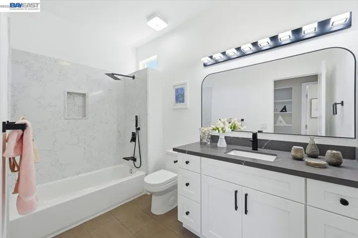 112 Ridgepoint Ct, Hercules, California 94547