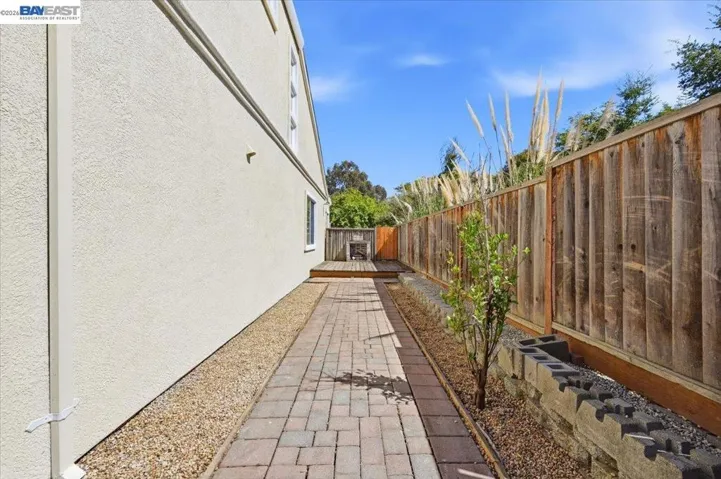 112 Ridgepoint Ct, Hercules, California 94547