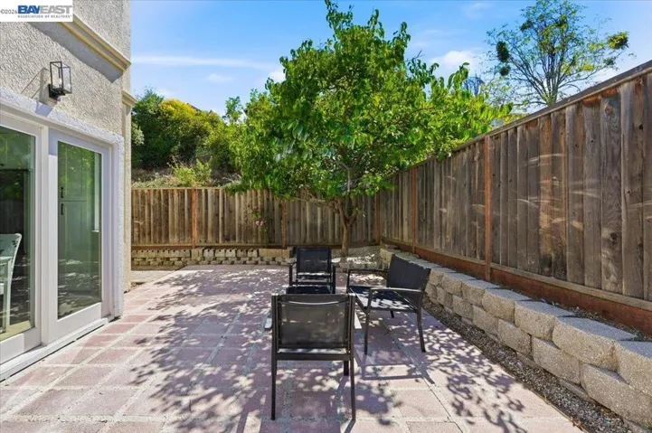 112 Ridgepoint Ct, Hercules, California 94547