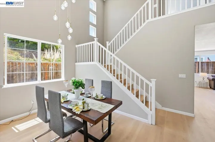 112 Ridgepoint Ct, Hercules, California 94547