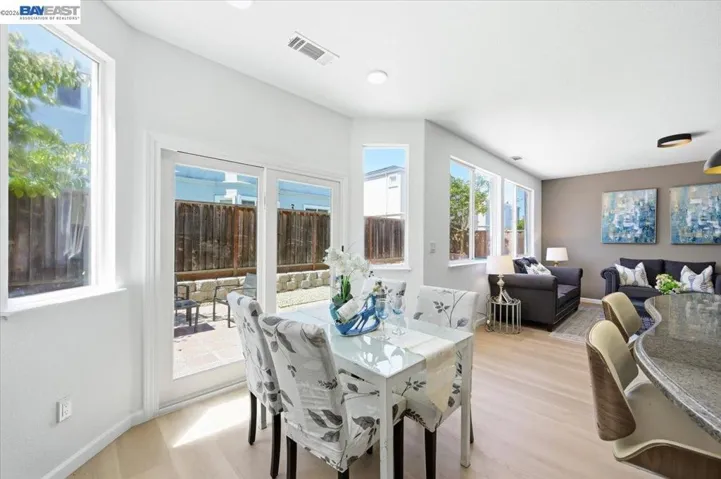 112 Ridgepoint Ct, Hercules, California 94547