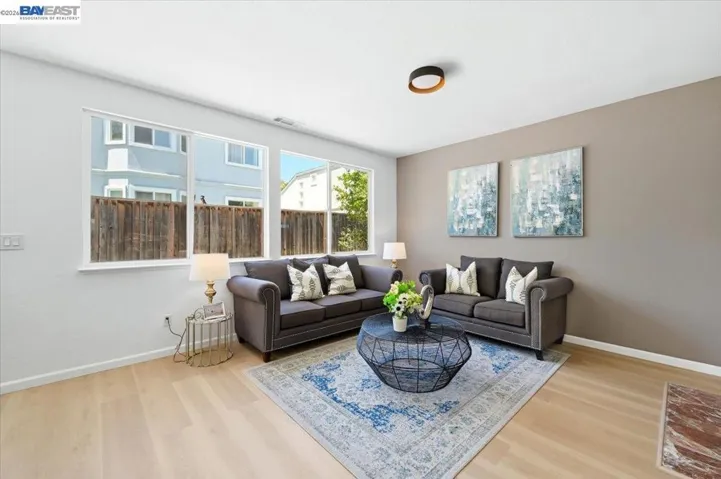 112 Ridgepoint Ct, Hercules, California 94547