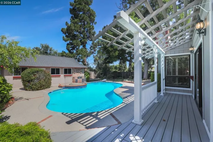 185 Rock Oak Ct, Walnut Creek, California 94598