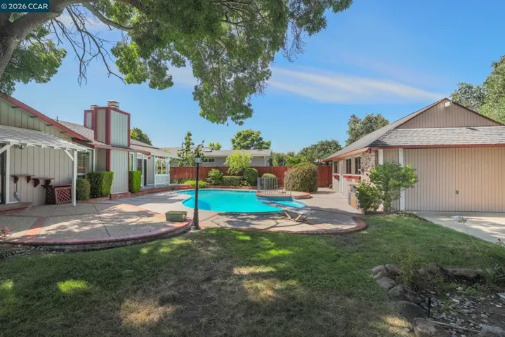 185 Rock Oak Ct, Walnut Creek, California 94598