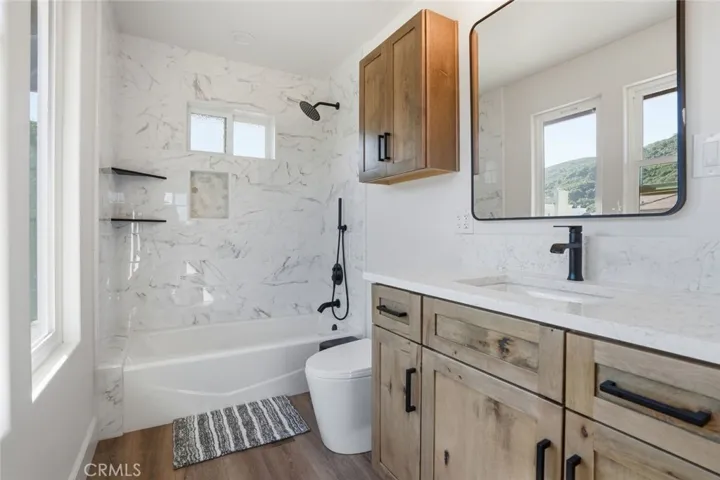 1040 Capistrano Court, San Luis Obispo, California 93405