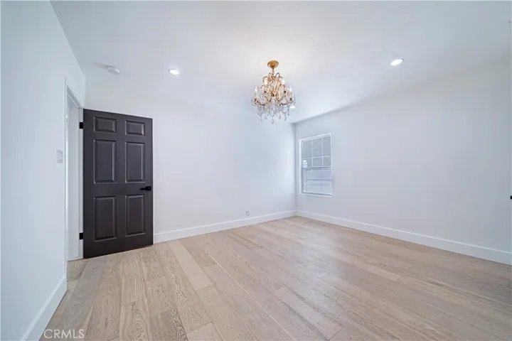 5143 Newcastle, Encino, California 91316