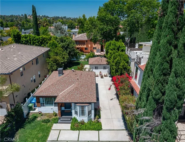 5143 Newcastle, Encino, California 91316