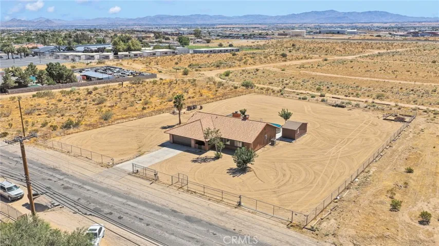 10521 3rd, Hesperia, California 92345