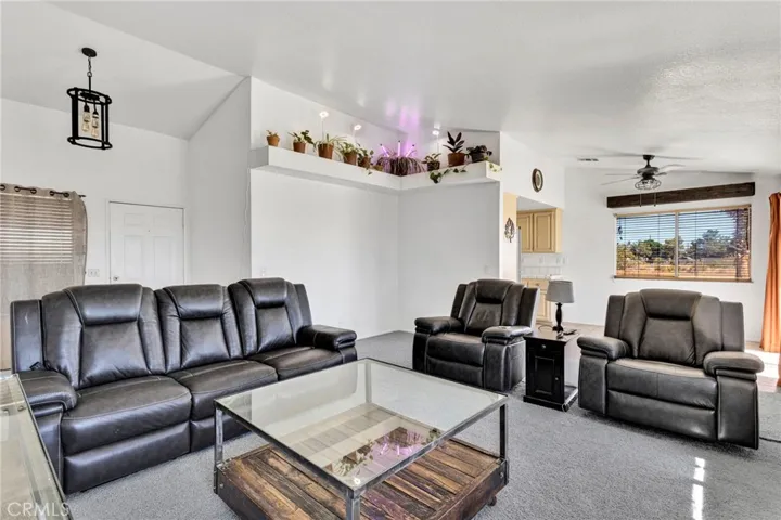 10521 3rd, Hesperia, California 92345