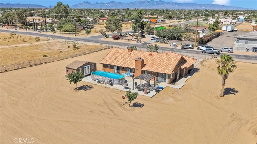 10521 3rd, Hesperia, California 92345