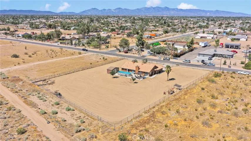 10521 3rd, Hesperia, California 92345