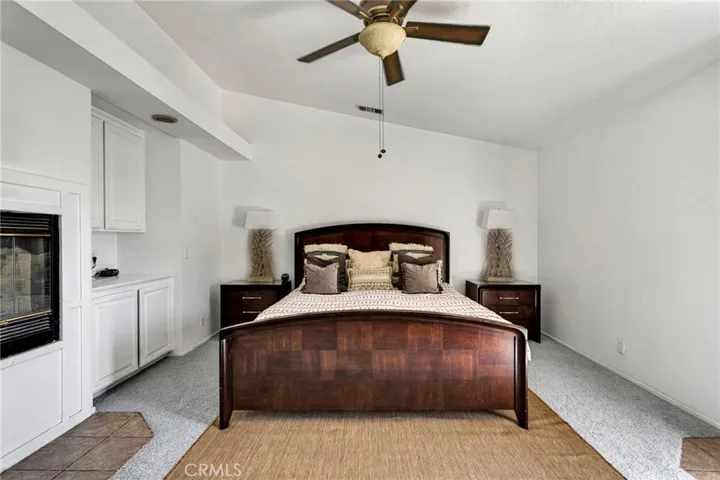 10521 3rd, Hesperia, California 92345