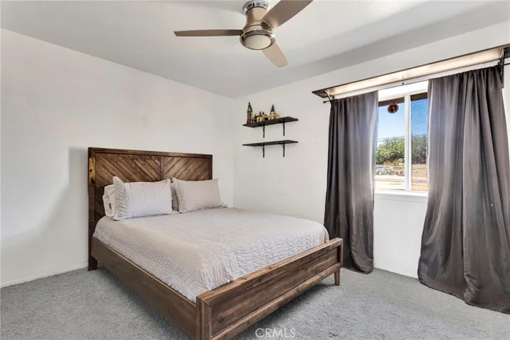 10521 3rd, Hesperia, California 92345