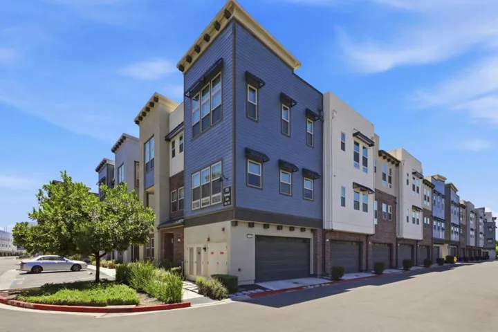 1709 Ironwood Lane, Milpitas, California 95035