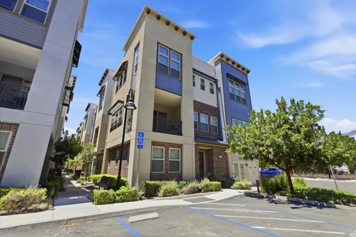 1709 Ironwood Lane, Milpitas, California 95035