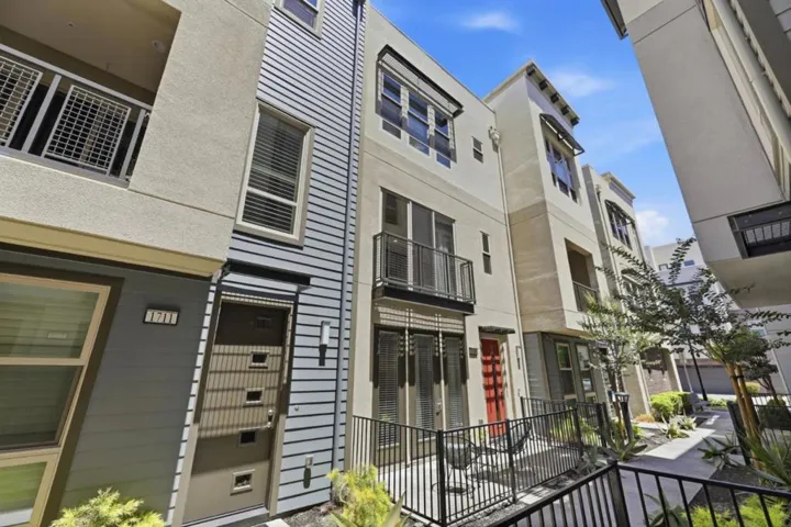 1709 Ironwood Lane, Milpitas, California 95035