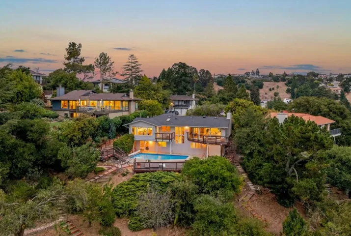 28009 Nob Hill Court, Hayward, California 94542