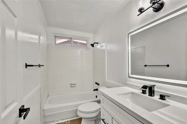 9882 Kings Canyon Drive, Huntington Beach, California 92646