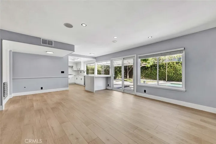 9882 Kings Canyon Drive, Huntington Beach, California 92646