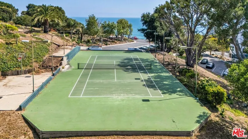 17352 W Sunset Boulevard 606, Pacific Palisades, California 90272